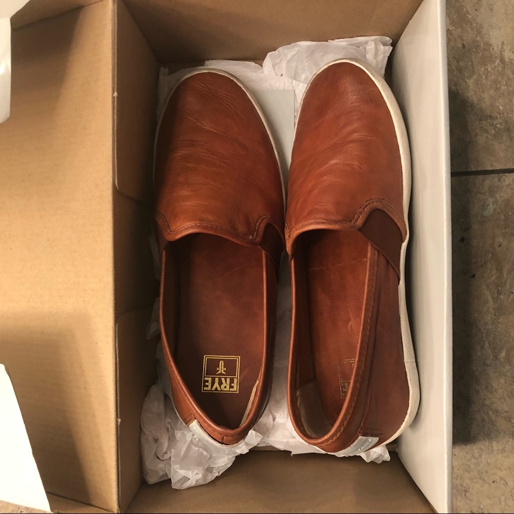Frye Dylan Slip On